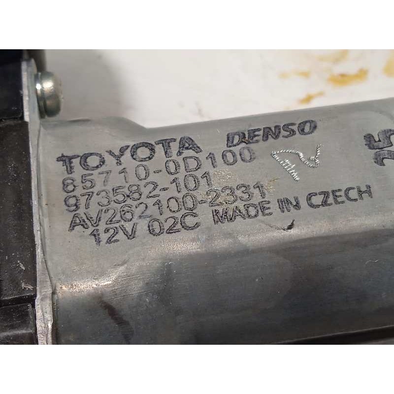 Recambio de elevalunas trasero izquierdo para toyota yaris hybrid active referencia OEM IAM 857100D100  