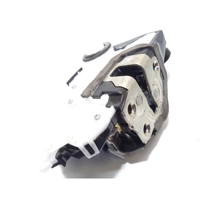 Recambio de cerradura puerta delantera derecha para toyota yaris hybrid active referencia OEM IAM 690300D540  