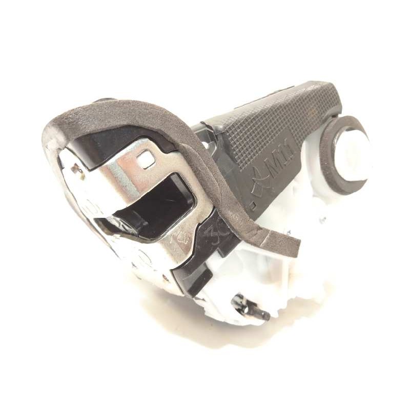 Recambio de cerradura puerta trasera izquierda para toyota yaris hybrid active referencia OEM IAM 690600D320  