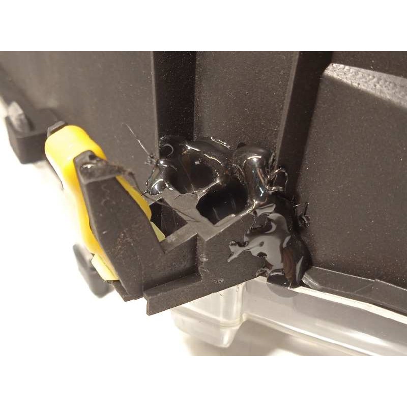 Recambio de cuadro instrumentos para toyota yaris hybrid active referencia OEM IAM 838000UM80  