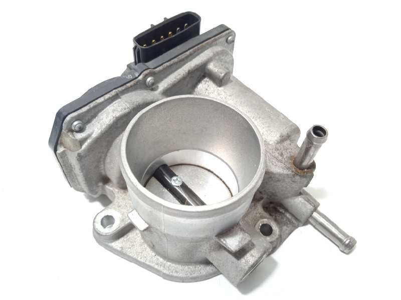 Recambio de caja mariposa para toyota yaris hybrid active referencia OEM IAM 2203047040  