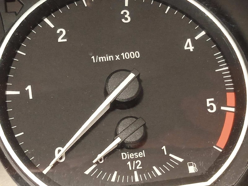 Recambio de cuadro instrumentos para bmw serie 1 berlina (e81/e87) 120d referencia OEM IAM 9141477  