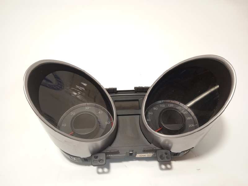 Recambio de cuadro instrumentos para hyundai ix35 1.7 crdi cat referencia OEM IAM 940092Y760  