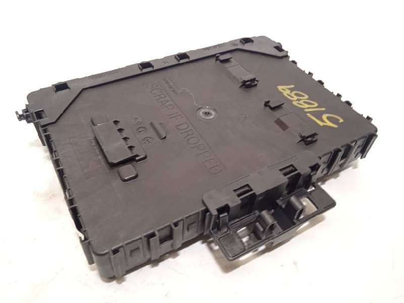 Recambio de caja reles / fusibles para ford kuga titanium referencia OEM IAM LX6T15604BCF  2473673