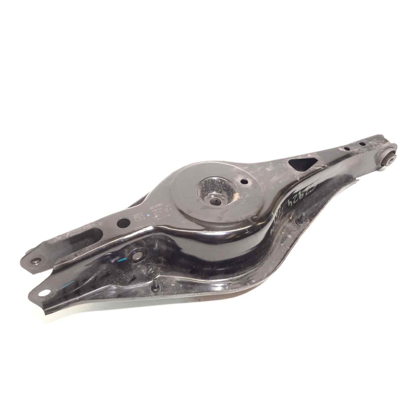 Recambio de brazo suspension inferior trasero derecho para lynk&co lynk & co 01 1.5 phev referencia OEM IAM 8888773042  32221168