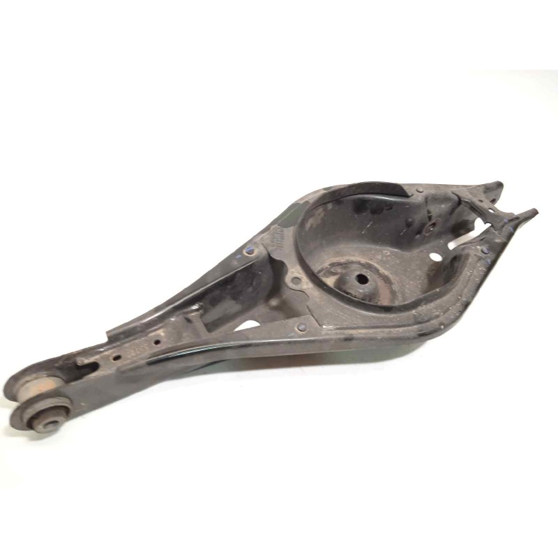 Recambio de brazo suspension inferior trasero derecho para lynk&co lynk & co 01 1.5 phev referencia OEM IAM 8888773042  32221168