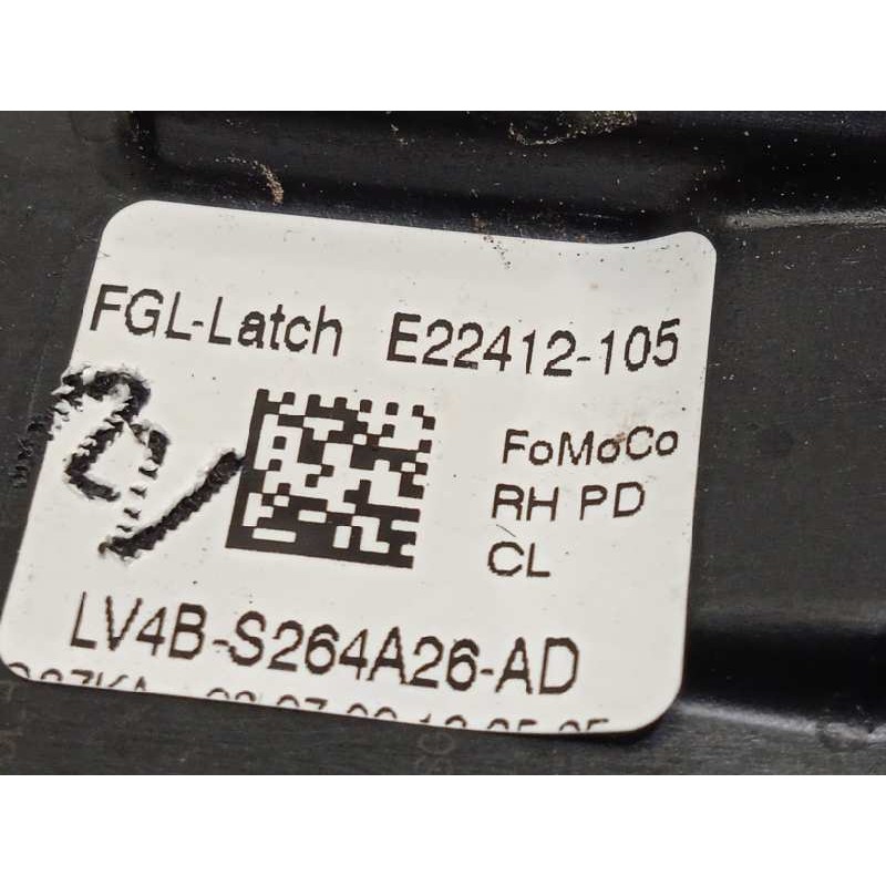Recambio de cerradura puerta delantera derecha para ford kuga titanium referencia OEM IAM LV4BS264A26AD  2611079