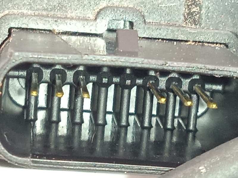 Recambio de cerradura puerta trasera izquierda para ford kuga titanium referencia OEM IAM JX7AA26413DF  2519936