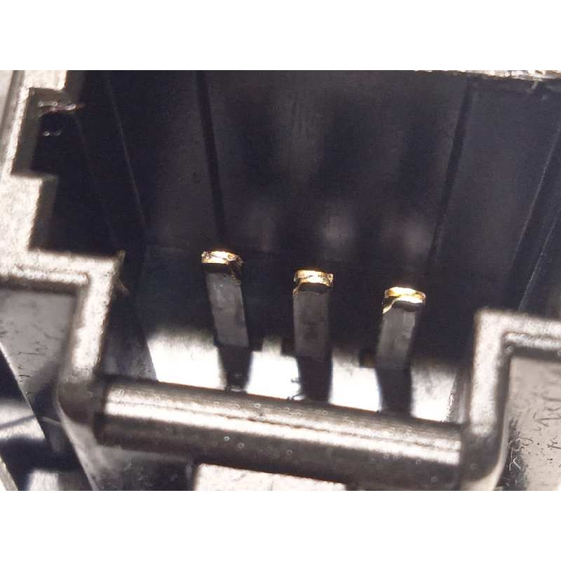 Recambio de motor limpia trasero para peugeot 208 1.2 12v vti referencia OEM IAM 9673251380  