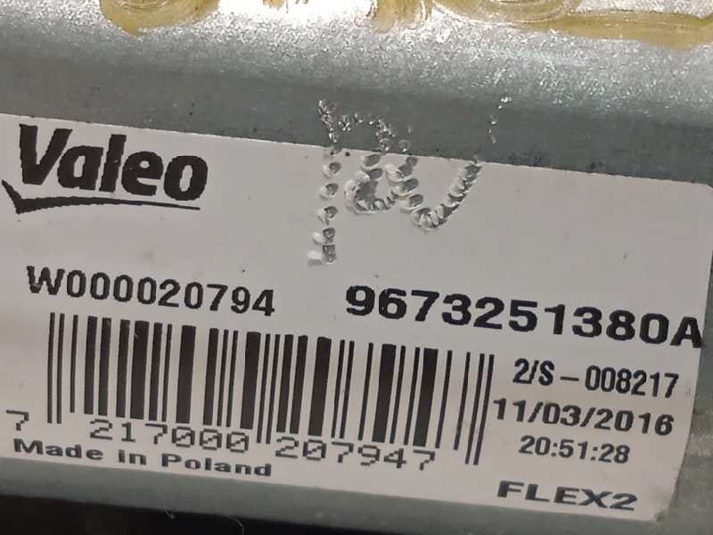 Recambio de motor limpia trasero para peugeot 208 1.2 12v vti referencia OEM IAM 9673251380  