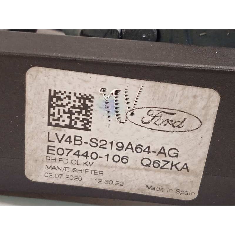 Recambio de maneta exterior delantera derecha para ford kuga titanium referencia OEM IAM LV4BS219A64AG  2443758