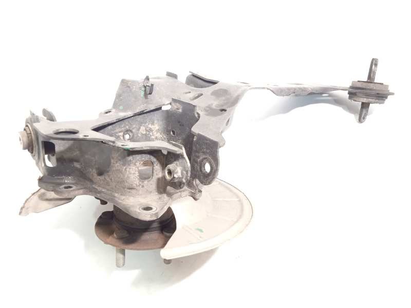 Recambio de mangueta trasera derecha para ford kuga titanium referencia OEM IAM LX615A968BED 2451567 2553918