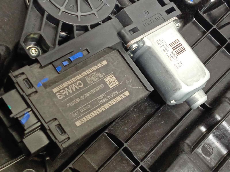 Recambio de elevalunas trasero derecho para lynk&co lynk & co 01 1.5 phev referencia OEM IAM 8891895914  