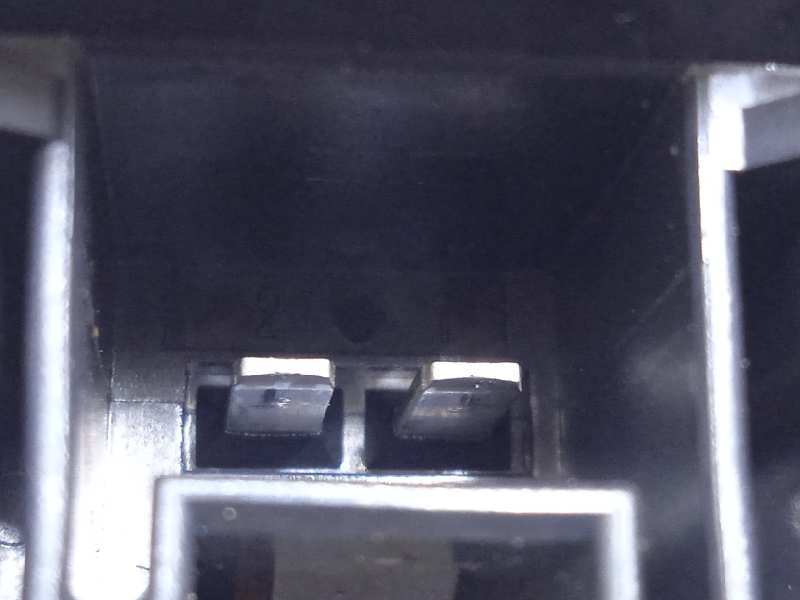 Recambio de elevalunas delantero derecho para audi q3 (8ug) attraction referencia OEM IAM 8U0837462  8K0959802B