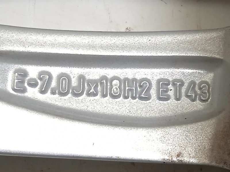 Recambio de llanta para audi q3 (8ug) attraction referencia OEM IAM 8U0601025AA  