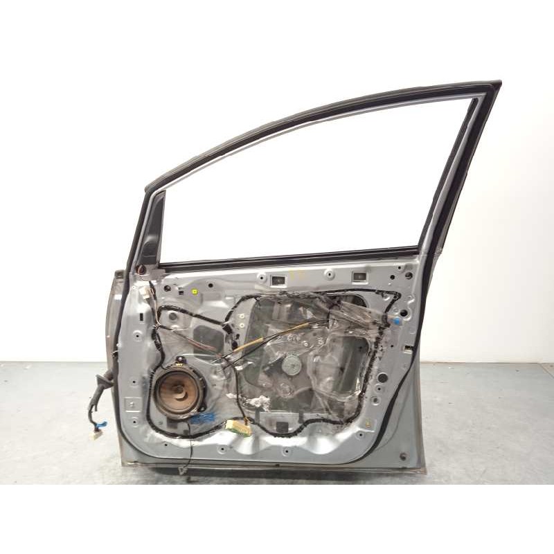 Recambio de puerta delantera derecha para mitsubishi grandis (na0w) 2.0 di-d cat referencia OEM IAM MN150852  