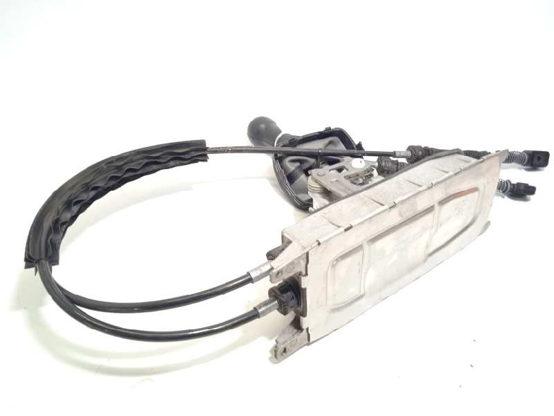 Recambio de palanca cambio para audi q3 (8ug) attraction referencia OEM IAM 5N0711049T  5N0711050A