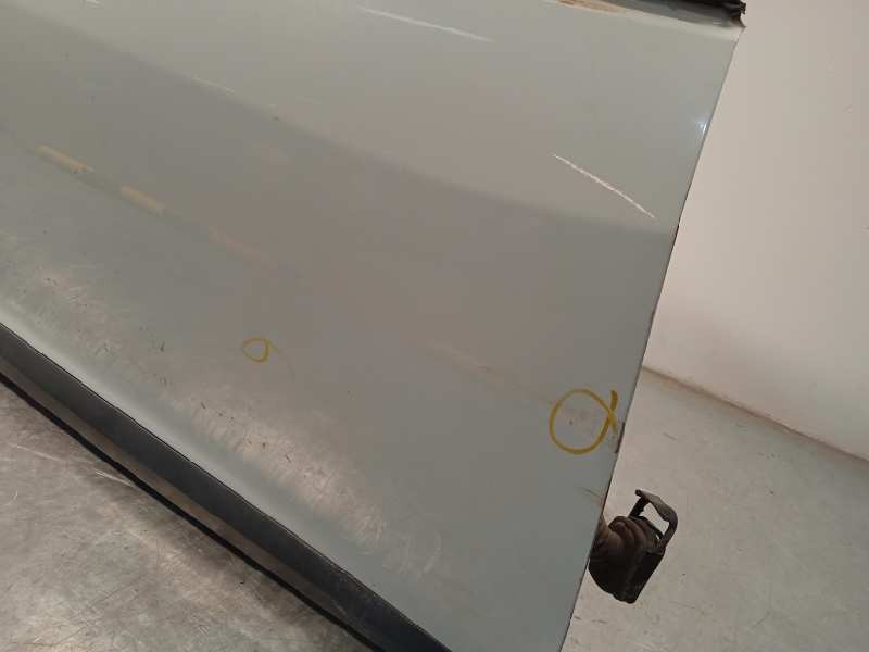 Recambio de puerta delantera derecha para renault megane iii coupe 1.5 dci diesel referencia OEM IAM 801005996R  801001645R