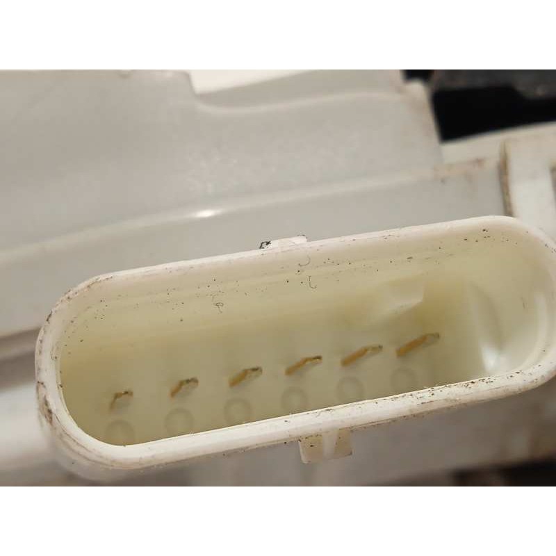 Recambio de cerradura puerta delantera derecha para audi q3 (8ug) attraction quattro referencia OEM IAM 8J1837016E  