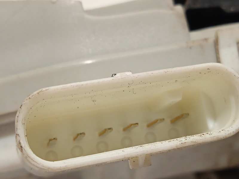 Recambio de cerradura puerta delantera derecha para audi q3 (8ug) attraction quattro referencia OEM IAM 8J1837016E  