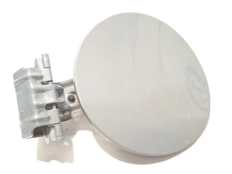 Recambio de tapa exterior combustible para toyota yaris hybrid active referencia OEM IAM 773500D080  