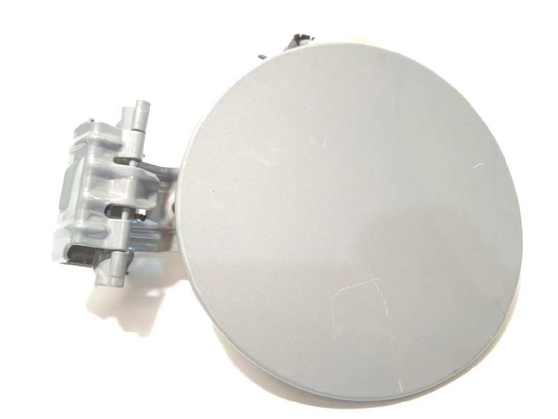 Recambio de tapa exterior combustible para toyota yaris hybrid active referencia OEM IAM 773500D080  