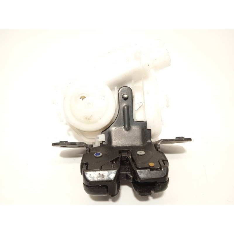 Recambio de cerradura maletero / porton para toyota yaris hybrid active referencia OEM IAM 6935002090  