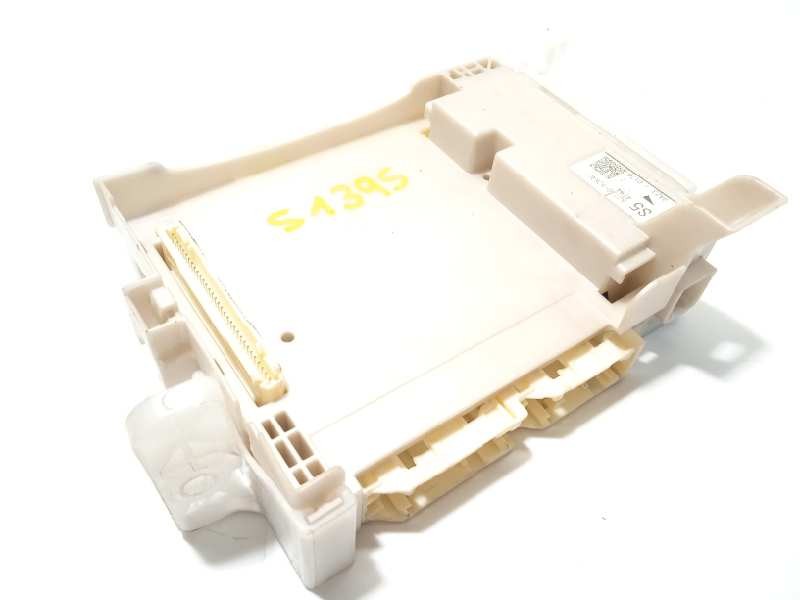 Recambio de modulo electronico para toyota yaris hybrid active referencia OEM IAM 8273052K40  