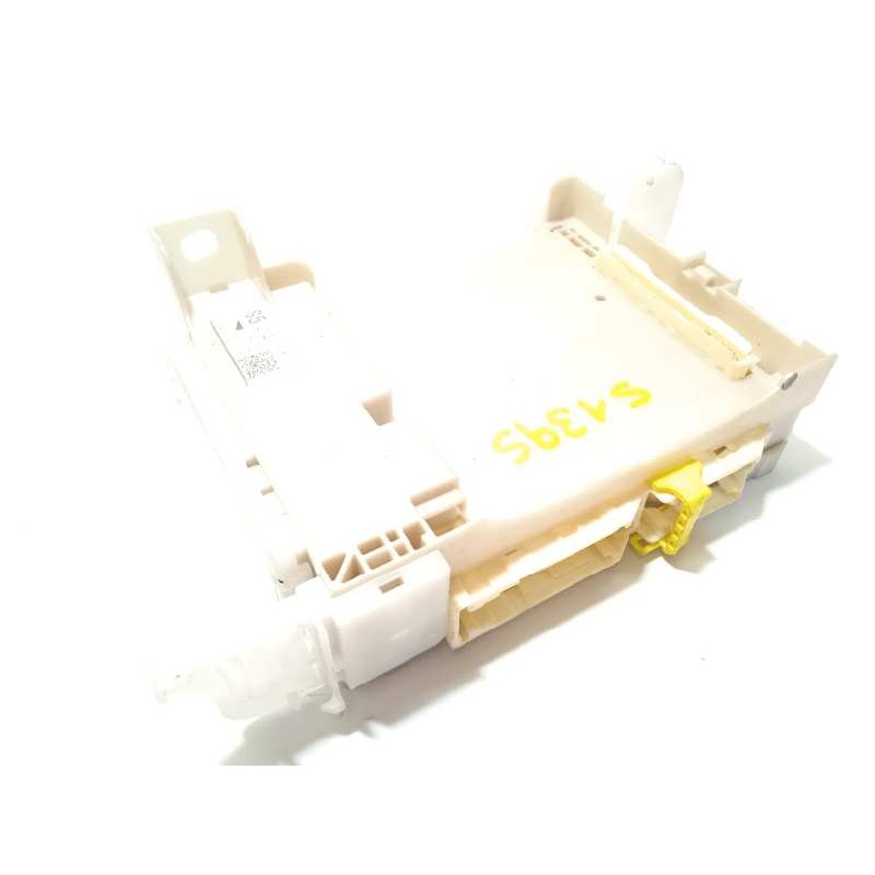 Recambio de modulo electronico para toyota yaris hybrid active referencia OEM IAM 8273052K40  