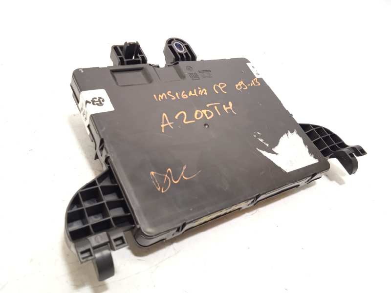 Recambio de caja reles / fusibles para opel insignia berlina 2.0 16v cdti referencia OEM IAM 13277317  