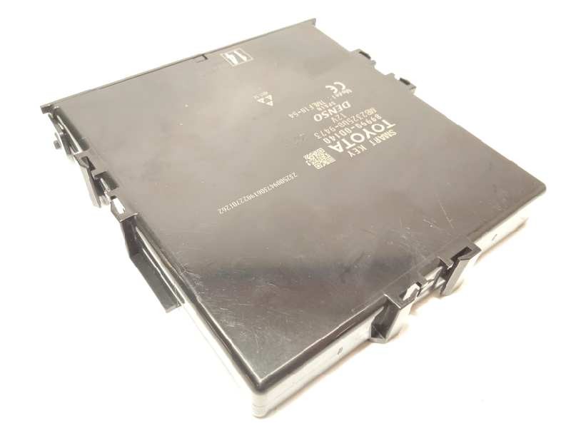 Recambio de modulo electronico para toyota yaris hybrid active referencia OEM IAM 899900D140  MB2325009473
