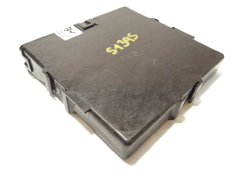 Recambio de modulo electronico para toyota yaris hybrid active referencia OEM IAM 899810D161  MB2850005480