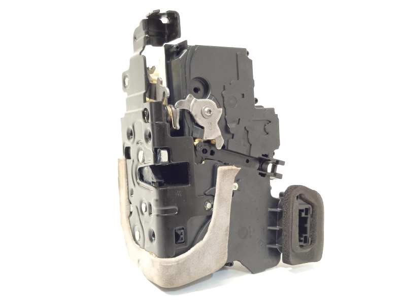 CERRADURA PUERTA TRASERA DERECHA 4N0839016D 