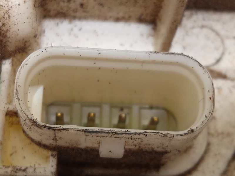 Recambio de cerradura puerta delantera derecha para dodge journey r/t referencia OEM IAM P04589694AA  04589694AA