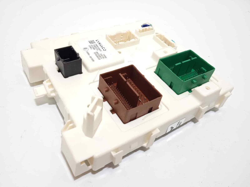 Recambio de centralita confort para lynk&co lynk & co 01 1.5 phev referencia OEM IAM 8893103879  P8893103879