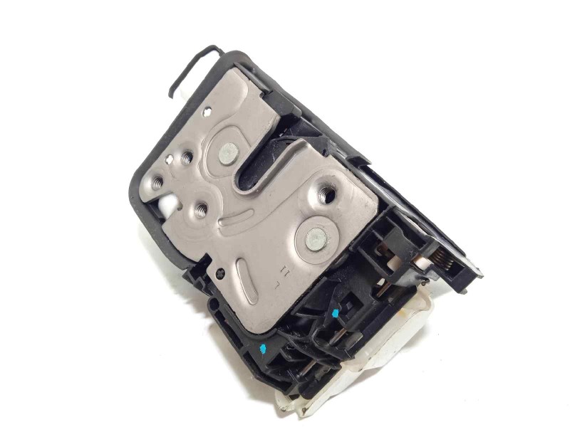 Recambio de cerradura puerta trasera izquierda para lynk&co lynk & co 01 1.5 phev referencia OEM IAM 8891893212  