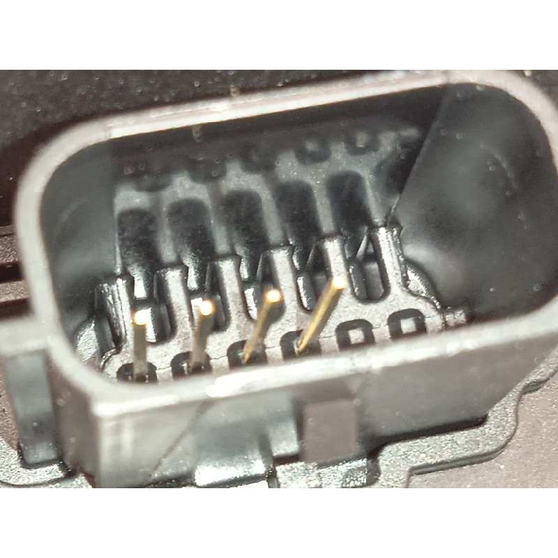 Recambio de cerradura puerta trasera derecha para ford focus st-line referencia OEM IAM 2594004  