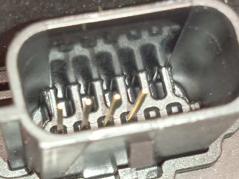 Recambio de cerradura puerta trasera derecha para ford focus st-line referencia OEM IAM 2594004  