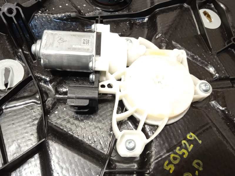 Recambio de elevalunas delantero derecho para ford focus st-line referencia OEM IAM JX7BA23200CF  JX7B14A389BB