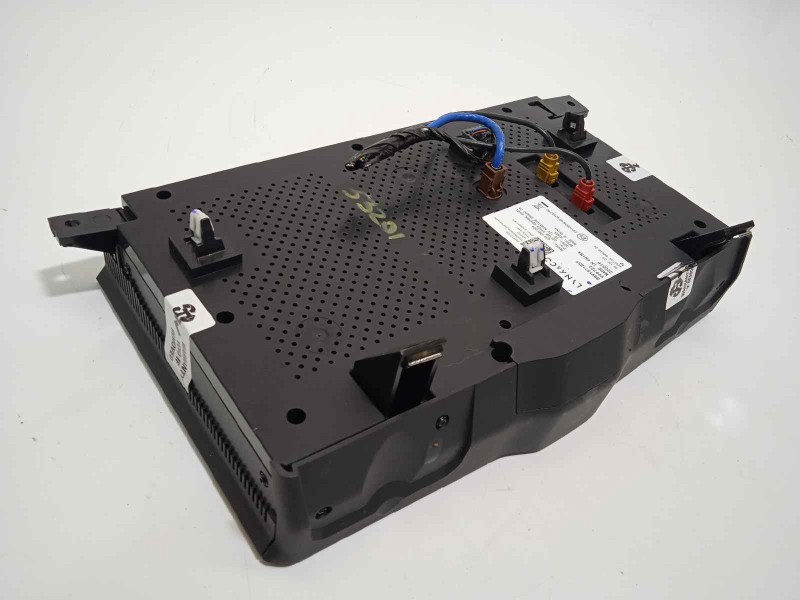 Recambio de pantalla multifuncion para lynk&co lynk & co 01 1.5 phev referencia OEM IAM 8891571859  P8891571859