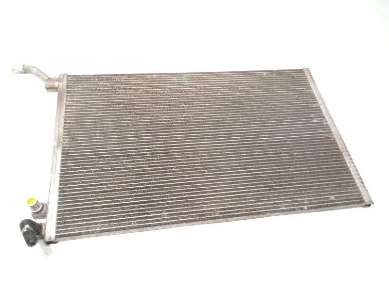 Recambio de radiador agua para jaguar xe 2.0 diesel cat referencia OEM IAM GX738K230BB  T2H2530