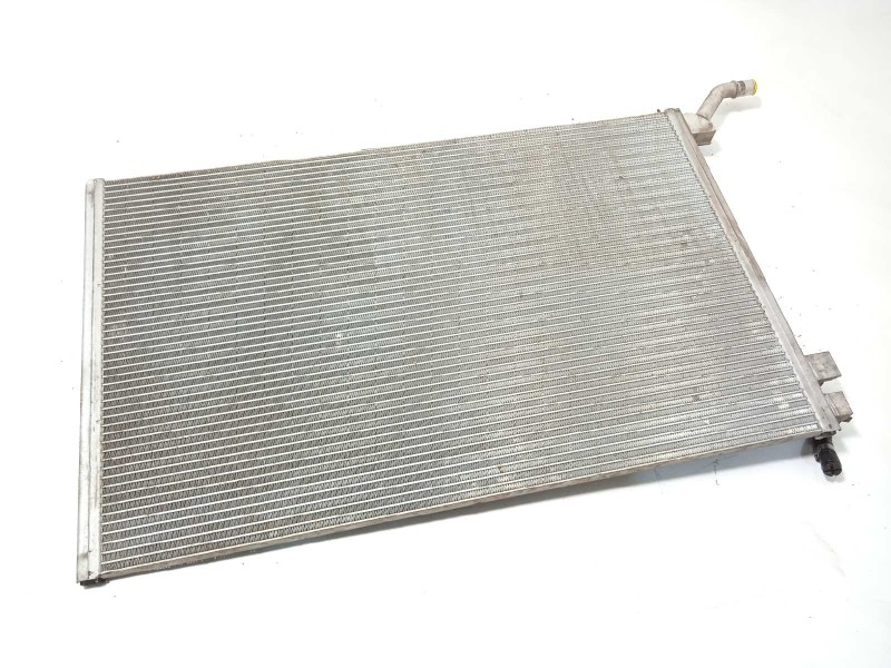 Recambio de radiador agua para jaguar xe 2.0 diesel cat referencia OEM IAM GX738K230BB  T2H2530