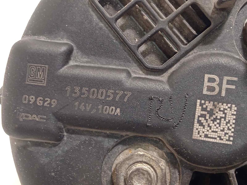 Recambio de alternador para opel insignia berlina sport referencia OEM IAM 13500577  