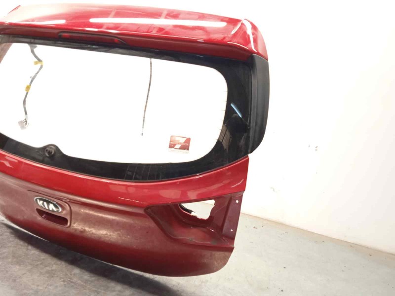 Recambio de porton trasero para kia rio (yb) 1.2 cat referencia OEM IAM 73700H8000  