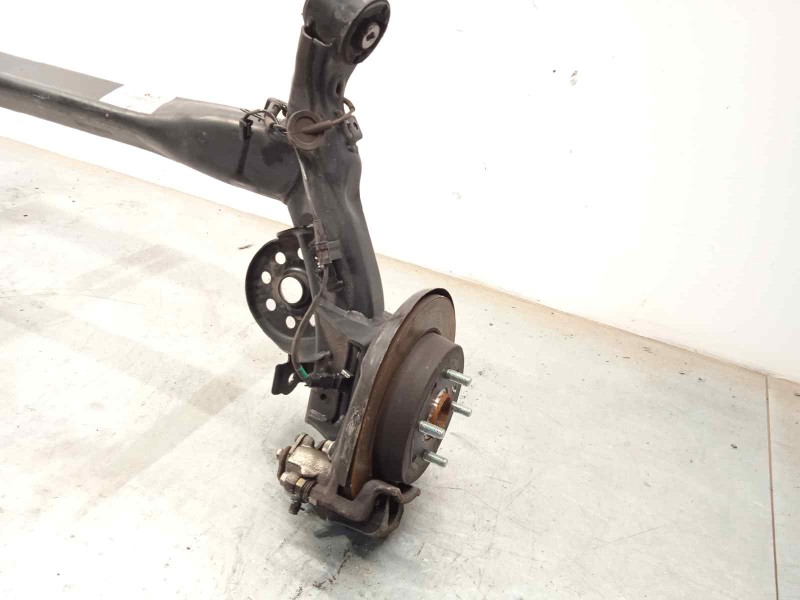 Recambio de puente trasero para kia rio (yb) 1.2 cat referencia OEM IAM 55100H8100  