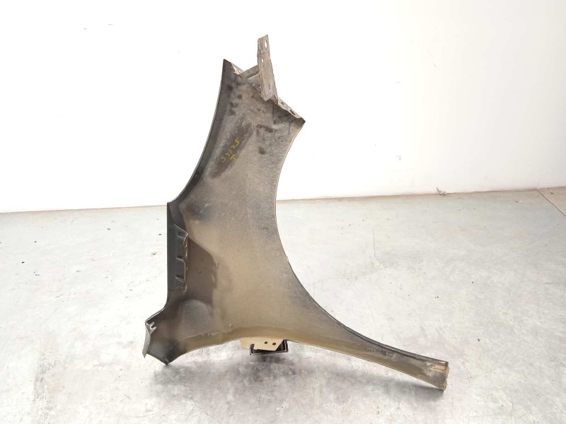 Recambio de aleta delantera izquierda para peugeot 207 confort referencia OEM IAM 7840R9  