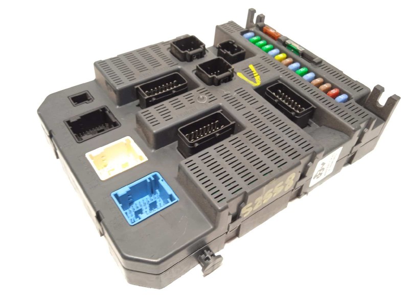 Recambio de caja reles / fusibles para peugeot 308 sw sport referencia OEM IAM 9663798180  6580RK