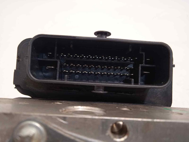 Recambio de abs para dacia duster ambiance 4x2 referencia OEM IAM 476606440 2265106516 269727