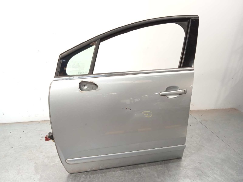Recambio de puerta delantera izquierda para peugeot 5008 sport pack referencia OEM IAM 9002AR  