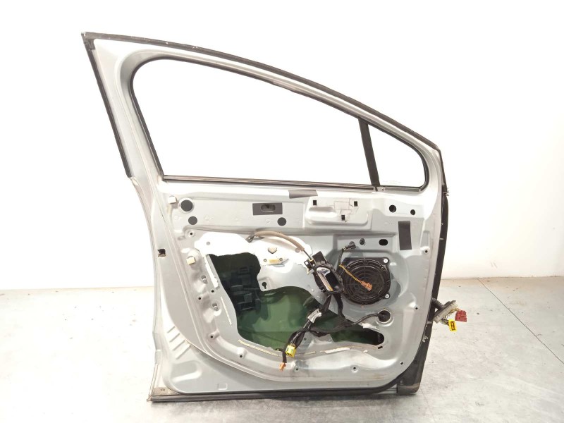 Recambio de puerta delantera izquierda para peugeot 5008 sport pack referencia OEM IAM 9002AR  
